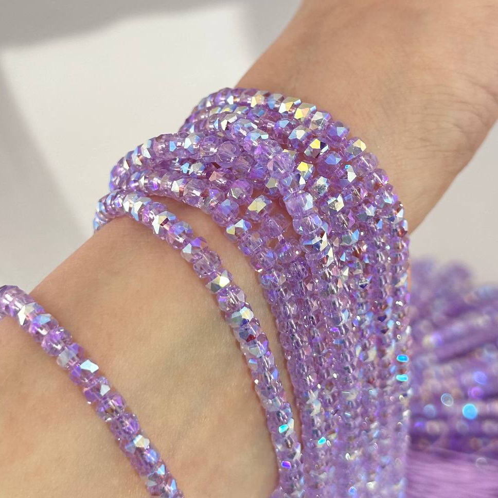 Бусины стеклянные размер 2,5*3,9мм цвет сиреневый с отливом